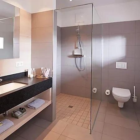 Seehotel Kressbronn 호텔 3*