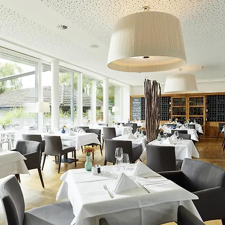 Seehotel Kressbronn מלון קרסברון אם בודנזי